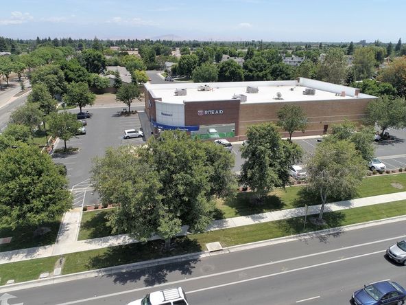 PRIME Net Leased Investment - Rite Aid: 1735 E Walnut Ave, Visalia, CA 93292